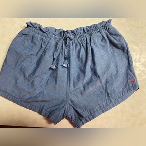 Pink chicken shorts